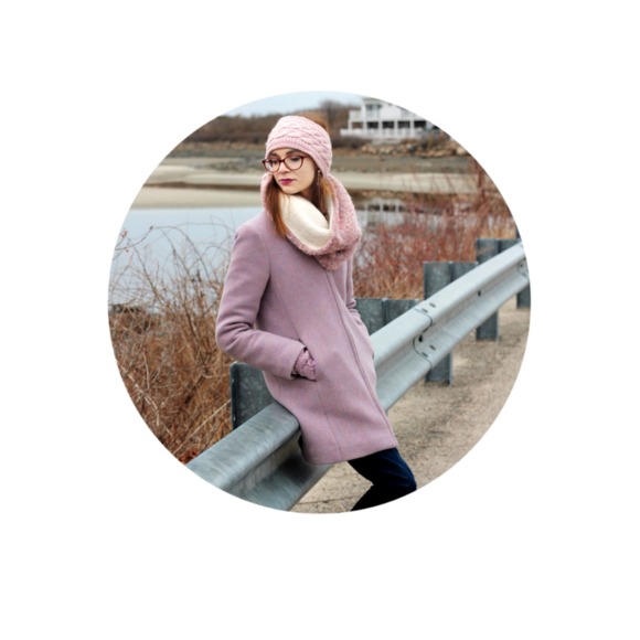 Profile Picture of Ellen Gibbs (@egibbs21) on Poshmark