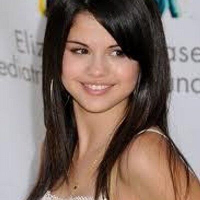 Profile Picture of FC Selena Gomez (@Amanda10Doll) on Twitter