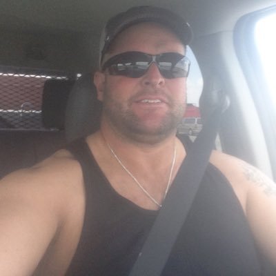 Profile Picture of Mike Beall (@fireline62) on Twitter