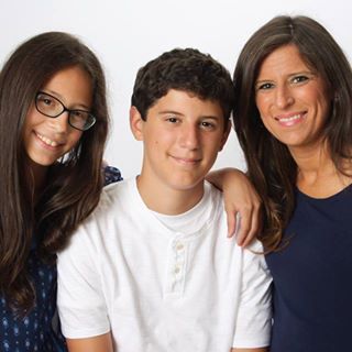 Profile Picture of Alison Dooley (@Alison-Dooley) on Facebook