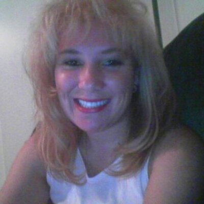 Profile Picture of Robert Lisa Calhoun (@lisacalhoun17) on Twitter