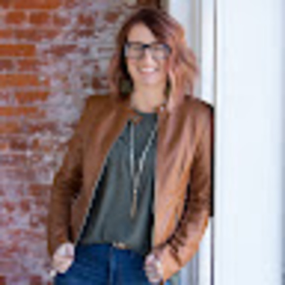 Profile Picture of Kyley Leger (@kyley_leger) on Poshmark