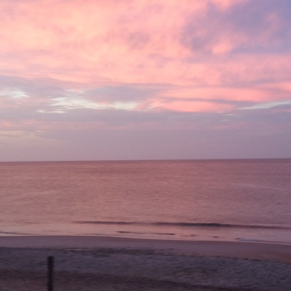 Profile Picture of Samantha Layte (@sammiejean05) on Poshmark