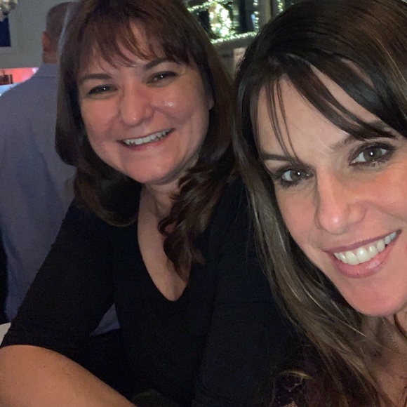 Profile Picture of Michelle Hollien (@meesh36) on Poshmark