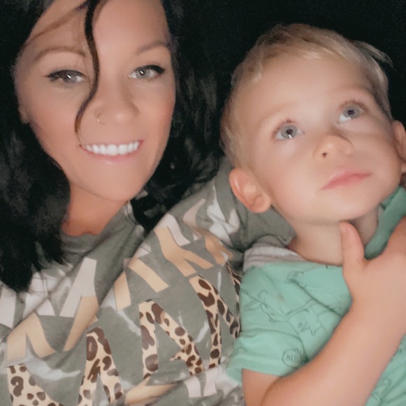 Profile Picture of Brooklon Stunkard (@brooklons) on Poshmark