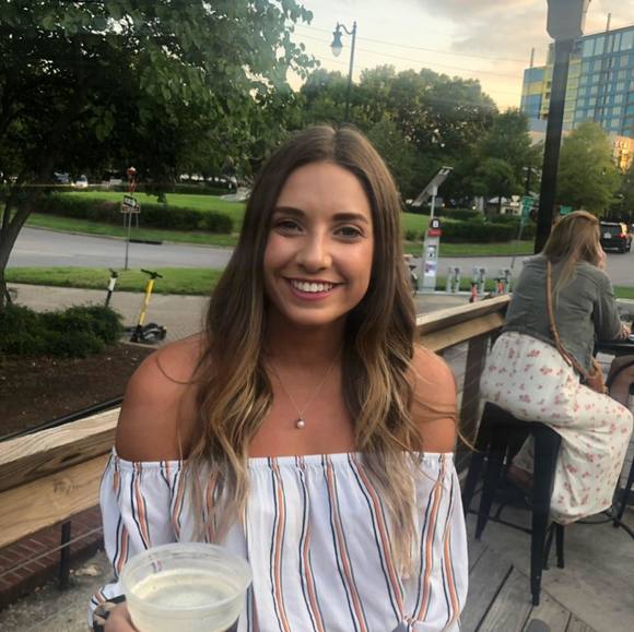 Profile Picture of Maggie Gibson (@magsue22) on Poshmark