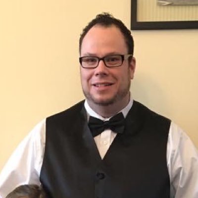 Profile Picture of Dave Cruickshank (@daveforholly) on Twitter