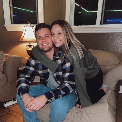 Profile Picture of Anna Keller (@akeller1228) on Twitter