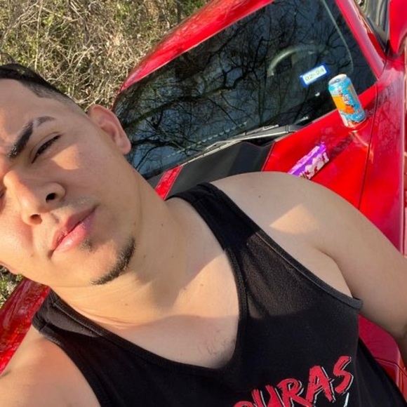 Edwin Villatoro - Poshmark Profile Picture of Edwin Villatoro (@edwinvillato969) on Poshmark