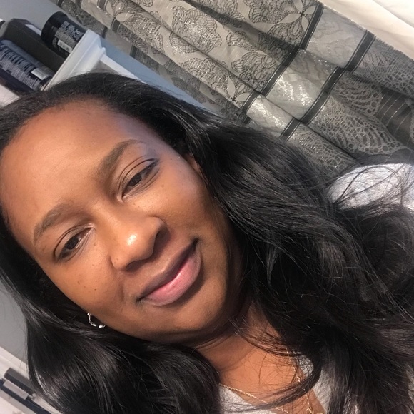 Profile Picture of Natasha Copelin (@natashacopelin) on Poshmark