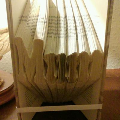 Toni Trent - Twitter Profile Picture of Toni Trent (@FoldByFold) on Twitter