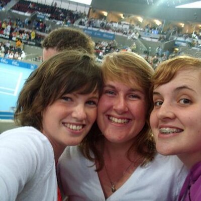 Profile Picture of Larissa Keys (@RiSs812) on Twitter