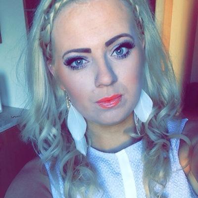 Profile Picture of Leanne Holmes (@leannneholmes) on Twitter