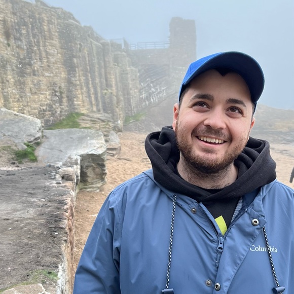 Moni Veronese - Poshmark Profile Picture of Moni Veronese (@junkstufftomoni) on Poshmark