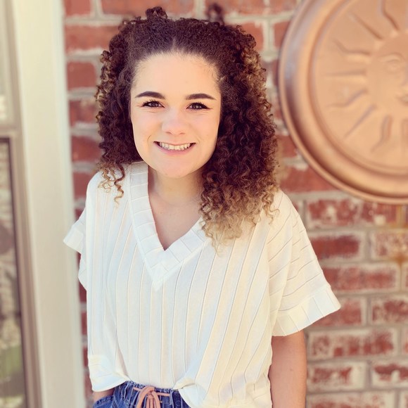 Profile Picture of Skylar Weinreber (@skylarallyse) on Poshmark