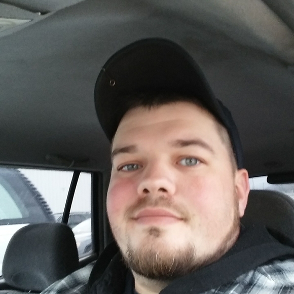 Profile Picture of Michael Burch (@michaelburch852) on Poshmark