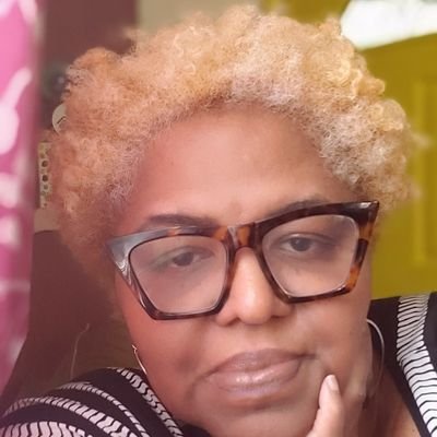 Profile Picture of Crystal WILKINSON (@CrystalWilki) on Twitter