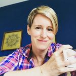 Profile Picture of Heather Deane (@healnshine) on Instagram
