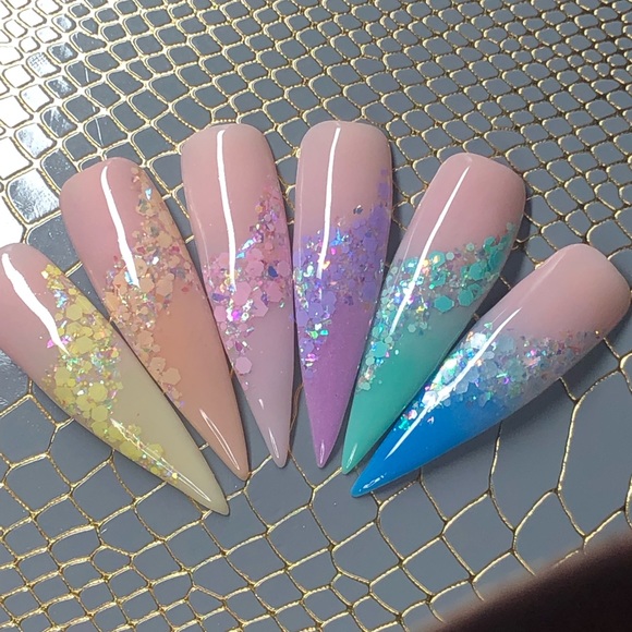 Profile Picture of Danielle Ginnever (@nextlevelnails) on Poshmark