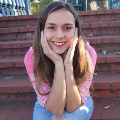 Profile Picture of Jessica Charpentier (@JessicaCharpen6) on Twitter