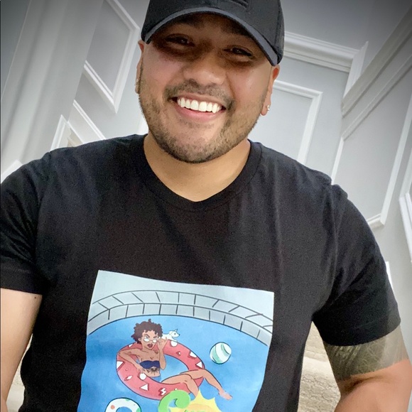 Profile Picture of Christopher Lopez (@clopez00013) on Poshmark