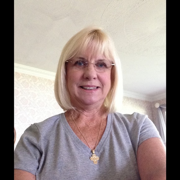 Profile Picture of Annemarie Panebianco (@annemarie514) on Poshmark