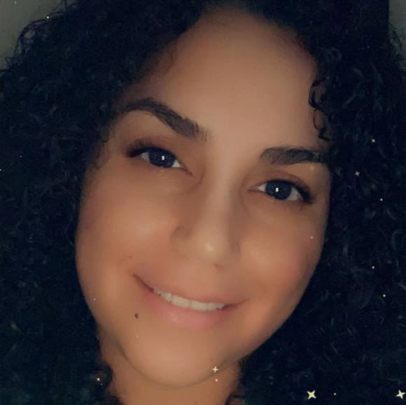 Profile Picture of Noelia Balaguer (@noe_bala) on Poshmark