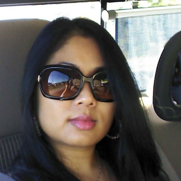 Profile Picture of Htoo Nawler (@htwe) on Poshmark