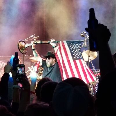 Profile Picture of Love Hope Faith-Keepin It Real 💓Colt Ford 💓 (@it_colt) on Twitter