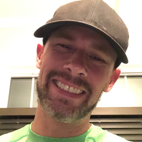 Profile Picture of Kenton Maki (@kentonmaki) on Poshmark