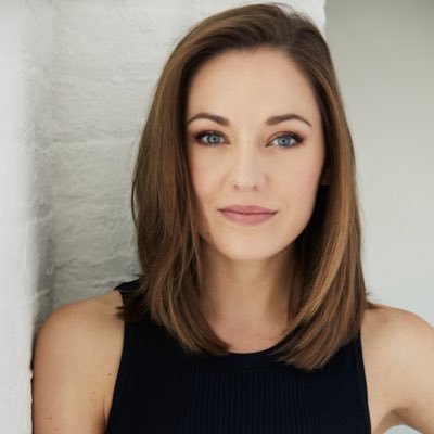 Profile Picture of Laura Osnes (@LauraOsnes) on Twitter
