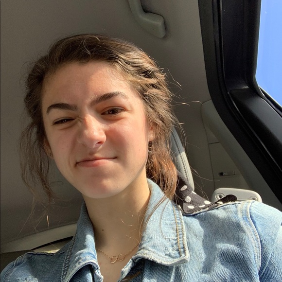 Profile Picture of Bridgid Monjure (@bridgidmonjure) on Poshmark