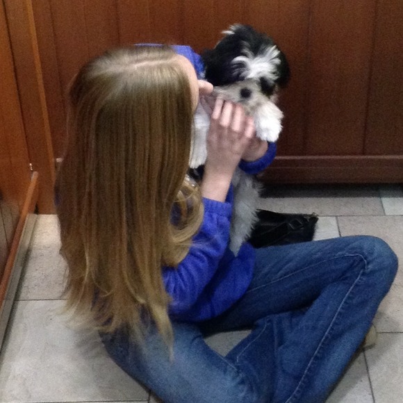 Profile Picture of Olivia Operti (@ooperti) on Poshmark