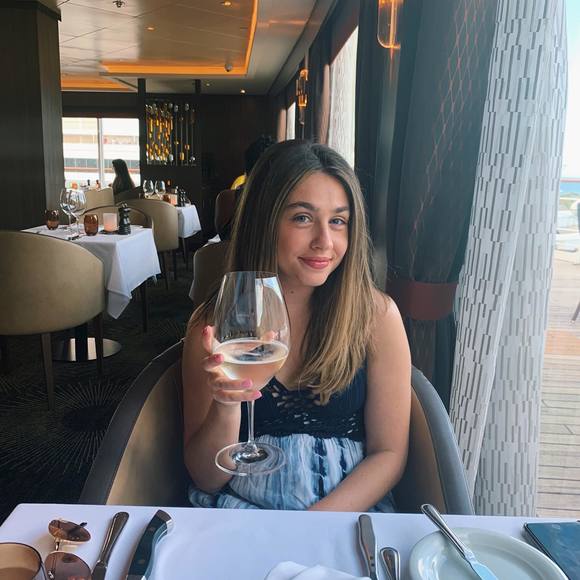 Profile Picture of Samantha Matalone (@sammatalone) on Poshmark