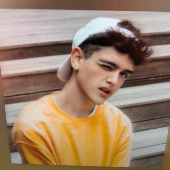 Profile Picture of Leonard Poole (@georgiabean390) on Poshmark