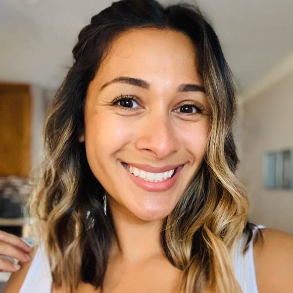 Profile Picture of Melanie Collaco (@mcollaco) on Poshmark