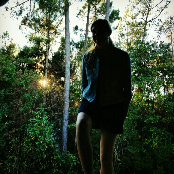 Profile Picture of Rebecca Schneider (@beccamarie9) on Poshmark