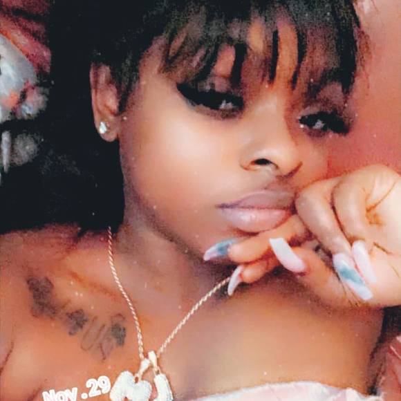 Lexx Lexx - Poshmark Profile Picture of Lexx Lexx (@lexxmonet666) on Poshmark