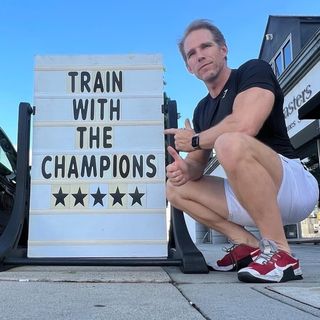 Profile Picture of Jason Alexander Charchan (@90210trainer) on Instagram