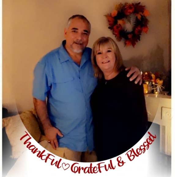 Profile Picture of Sherri Robidoux chandler (@shchandler59) on Poshmark