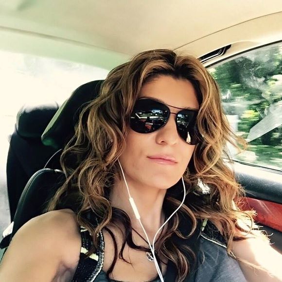 Profile Picture of Violeta Borcan (@vborcan1) on Poshmark