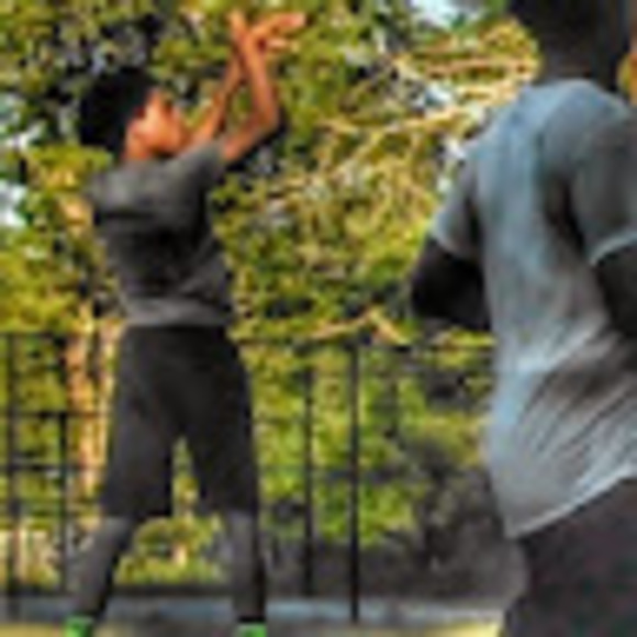 Profile Picture of Rgs Drose (@walquanm3) on Poshmark