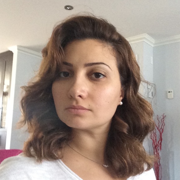Rita Atallah - Poshmark Profile Picture of Rita Atallah (@ritaa45) on Poshmark