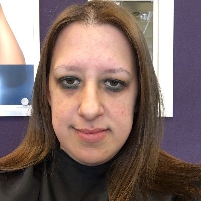 Profile Picture of Emily Covey (@EmilyCovey12) on Twitter