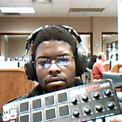 Profile Picture of Darris Thomas Jr (@DarrisJr) on Twitter