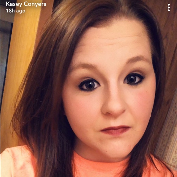 Profile Picture of Kasey Campbell (@kasey_campbell) on Poshmark