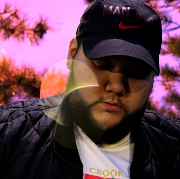 Profile Picture of Julio Rafael (@juliora10) on Poshmark