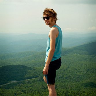 Profile Picture of Calvin Webster (@calviniswebster) on Twitter