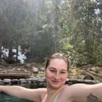 Profile Picture of James Helen (@James-Helen) on Facebook