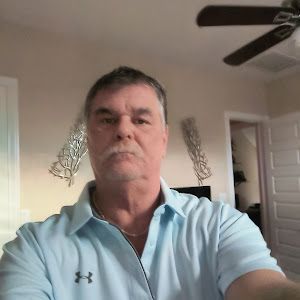 Profile Picture of MarkMich (@markmich3) on Tiktok